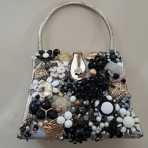 NWT Repurposed Vintage Jewelry Collage Beaded Metal Frame Handbag - Picture 13 of 16